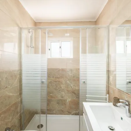 Appartement - 3 Bedrooms - Free Wifi