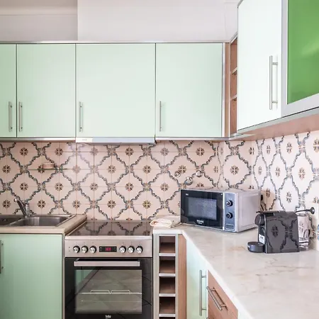 - 3 Bedrooms - Free Wifi Apartment *